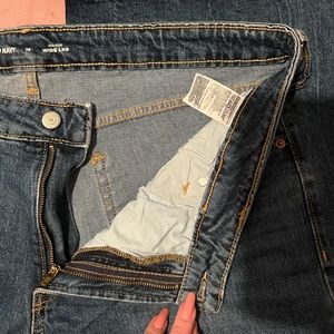 Mid-Rise Wide Leg Jeans 👖